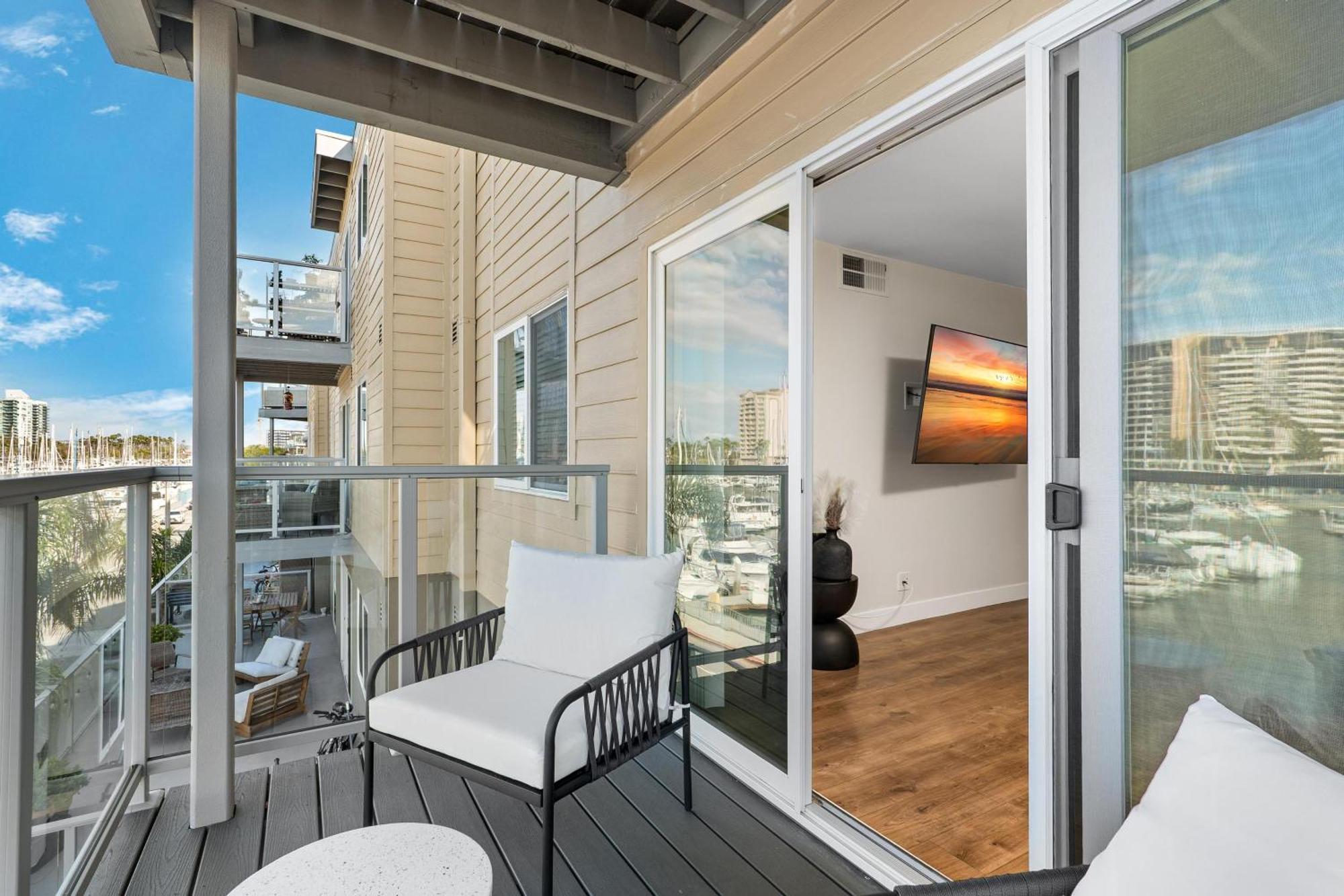 Sunlit Marina View 2br - Blue Agate Seaside Gem * Los Angeles