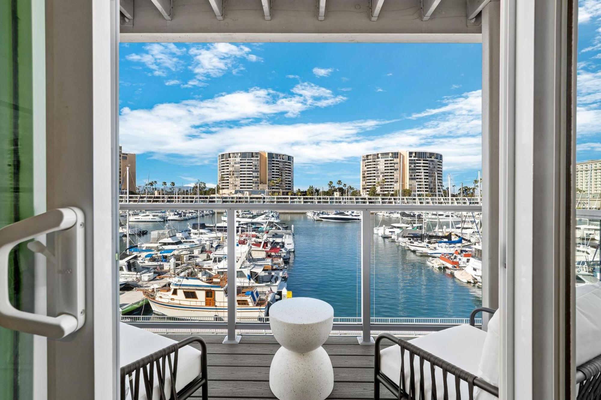Appartamento Sunlit Marina View 2br - Blue Agate Seaside Gem