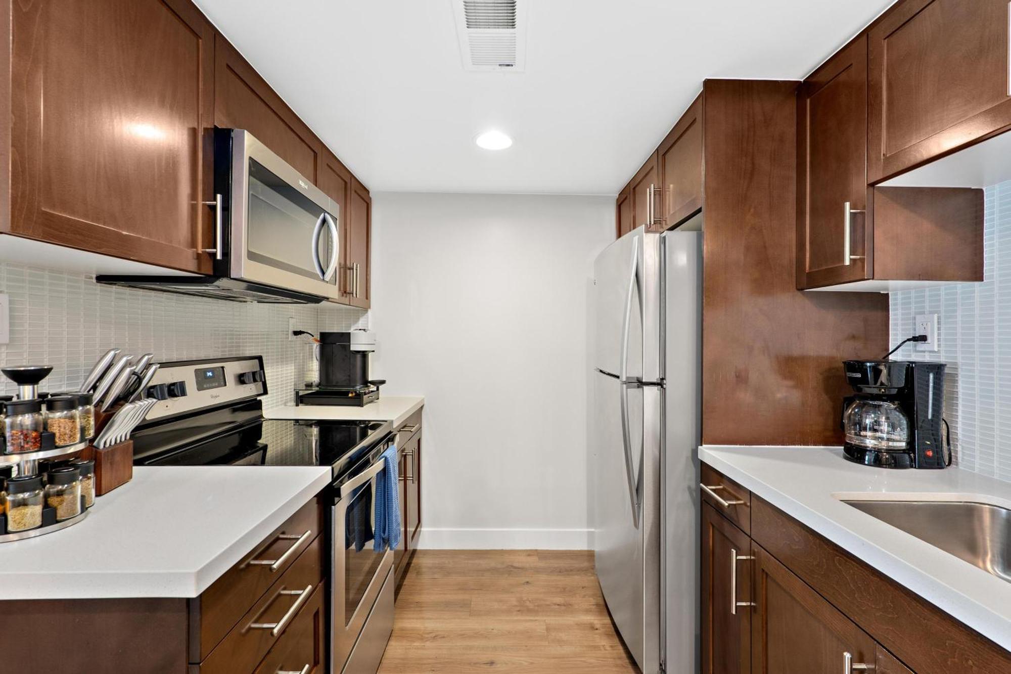 Appartamento Sunlit Marina View 2br - Blue Agate Seaside Gem