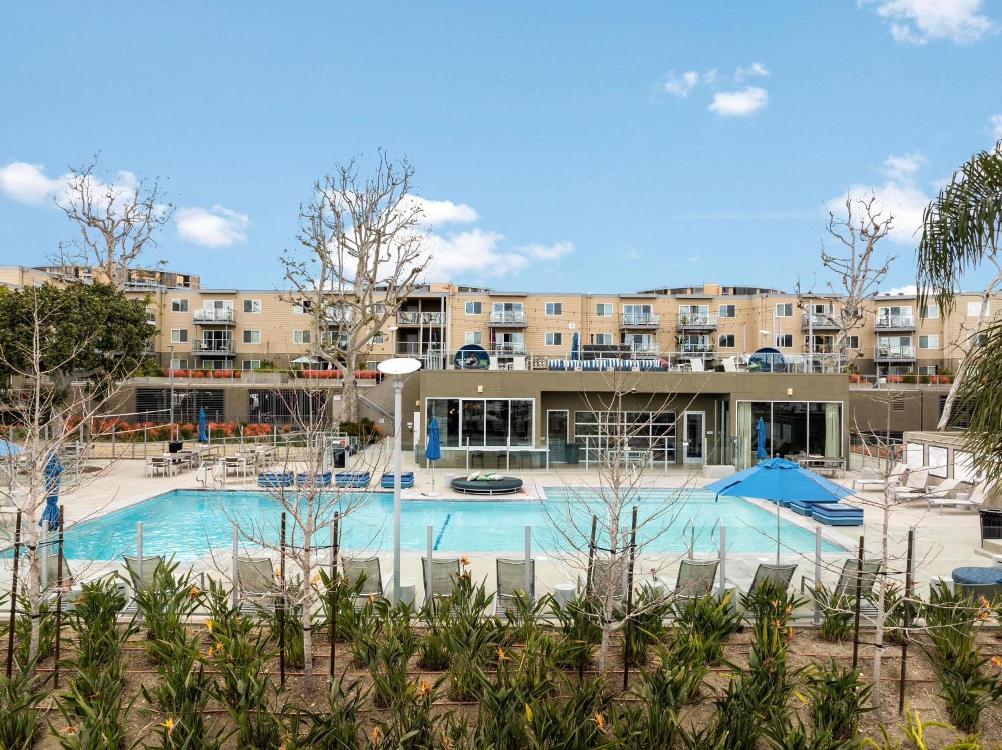 Sunlit Marina View 2br - Blue Agate Seaside Gem